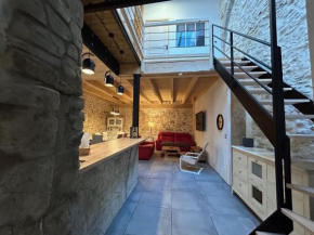 LOFT ATYPIQUE au COEUR de la PROVENCE